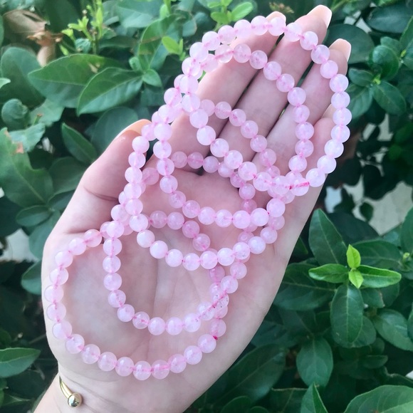 Rose Quartz Stretch Bracelet💕 - Picture 2 of 3